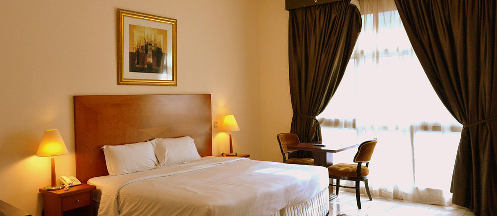 Icon Hotel Apartments Dubai Buitenkant foto